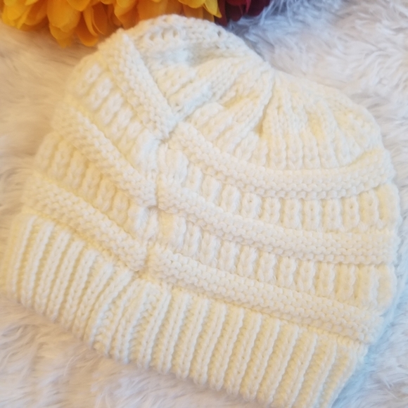 C.C Kids Ivory Beanie - Picture 3 of 3